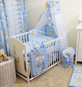 Pełny 14-elementowy zestaw pościeli do łóżeczka niemowlęcego – idealny dla Twojego maluszka.